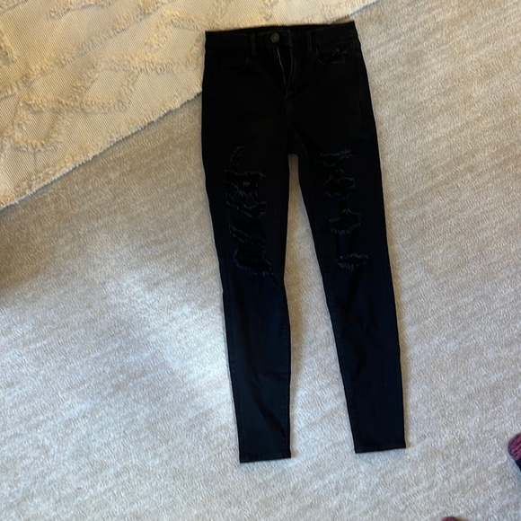 6 Long Curvy Black Distressed Jeans - Picture 2 of 5